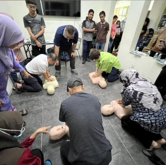 First-aid practical demonstration