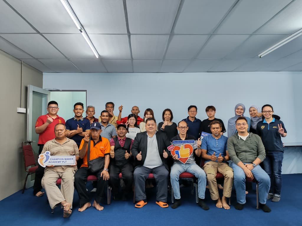 Team & Community