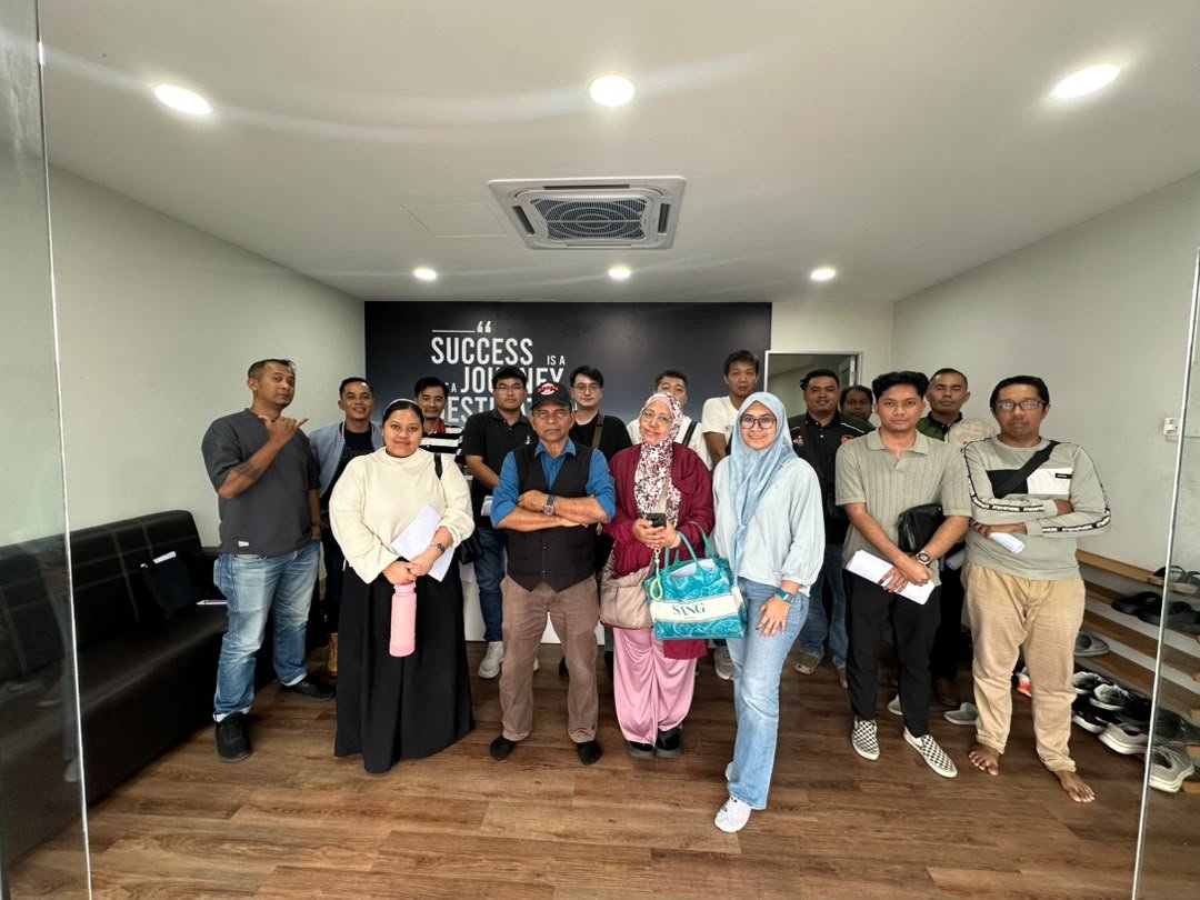 Team & Community